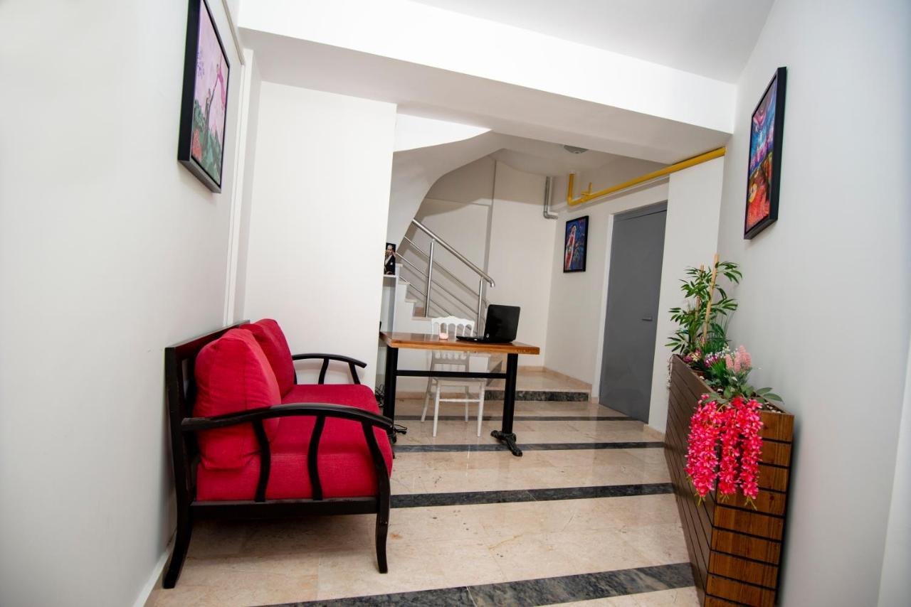 Arney Suites Esquiceir Exterior foto