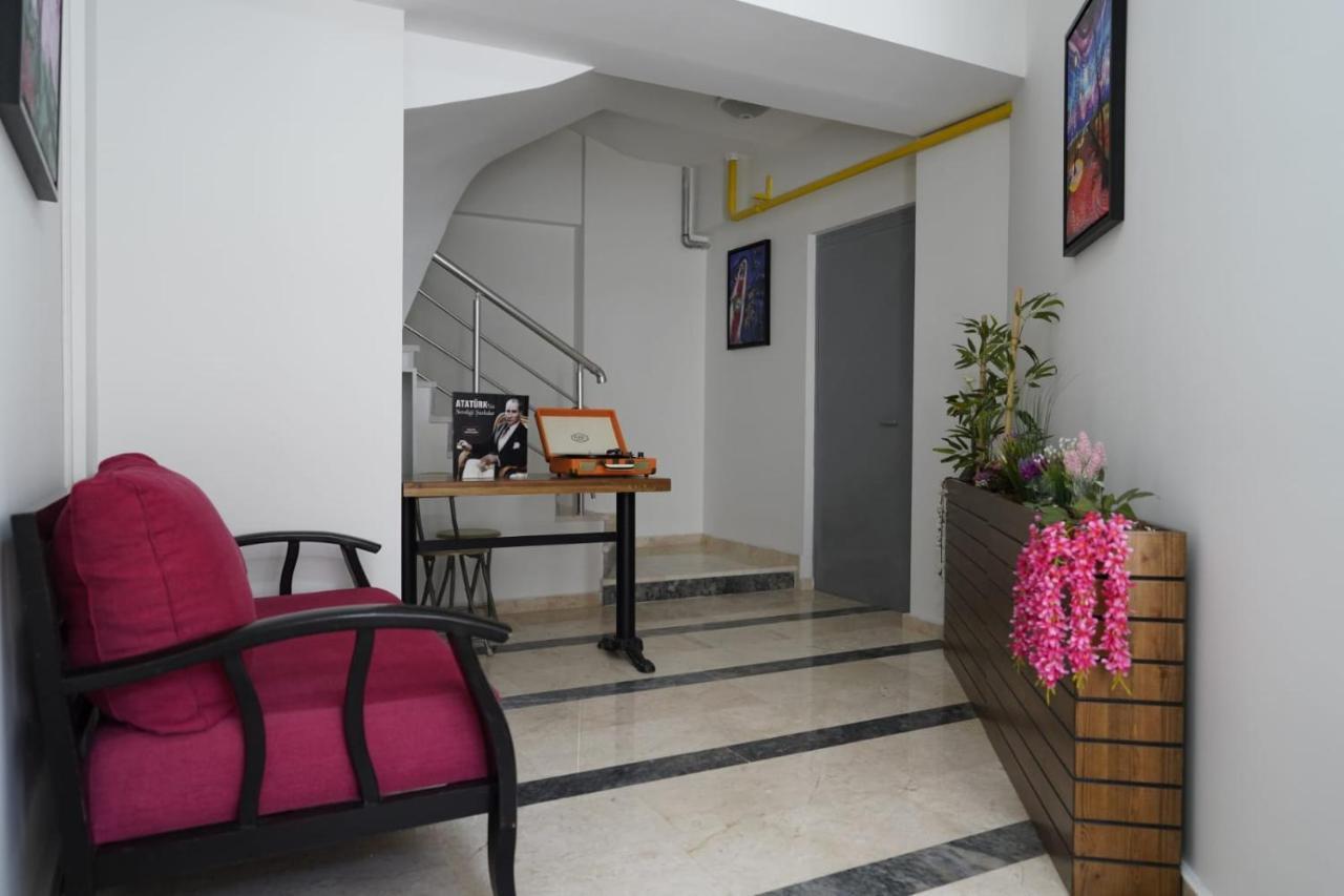Arney Suites Esquiceir Exterior foto